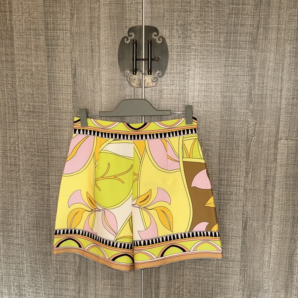 Zara Printed High‎ Waist Shorts - Picture 4 of 17